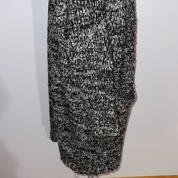 C’est Moi Knitted Oversized Cardigan with Pockets - Picture 6 of 12